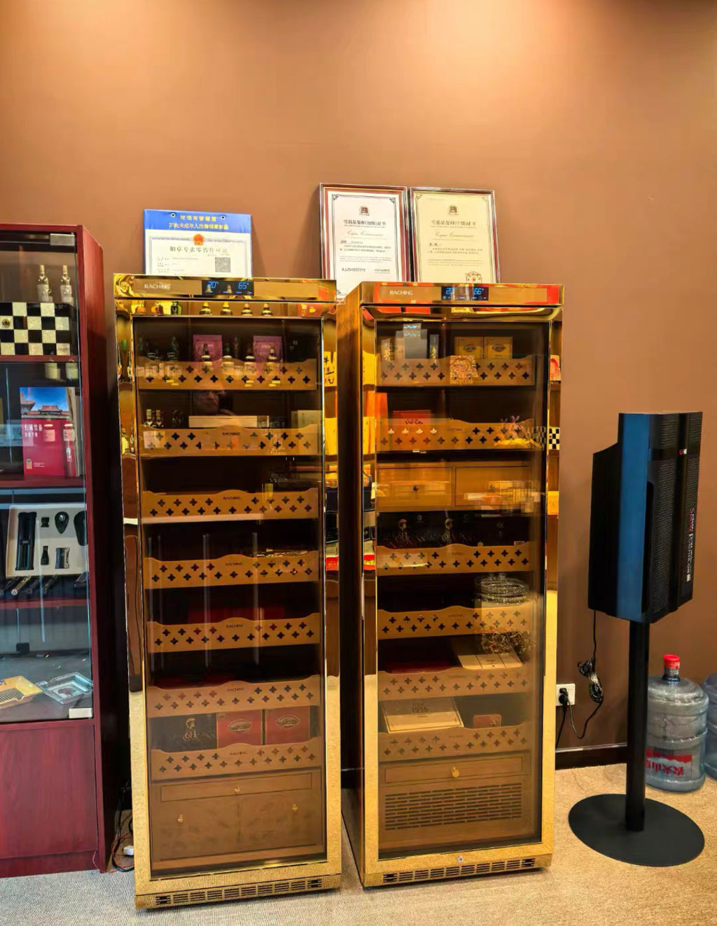 Best Selling Raching Big Size MON3800A Gold Electric Cigar Humidor Hold 1800ct Cigars Capacity For Household Cigar Shop