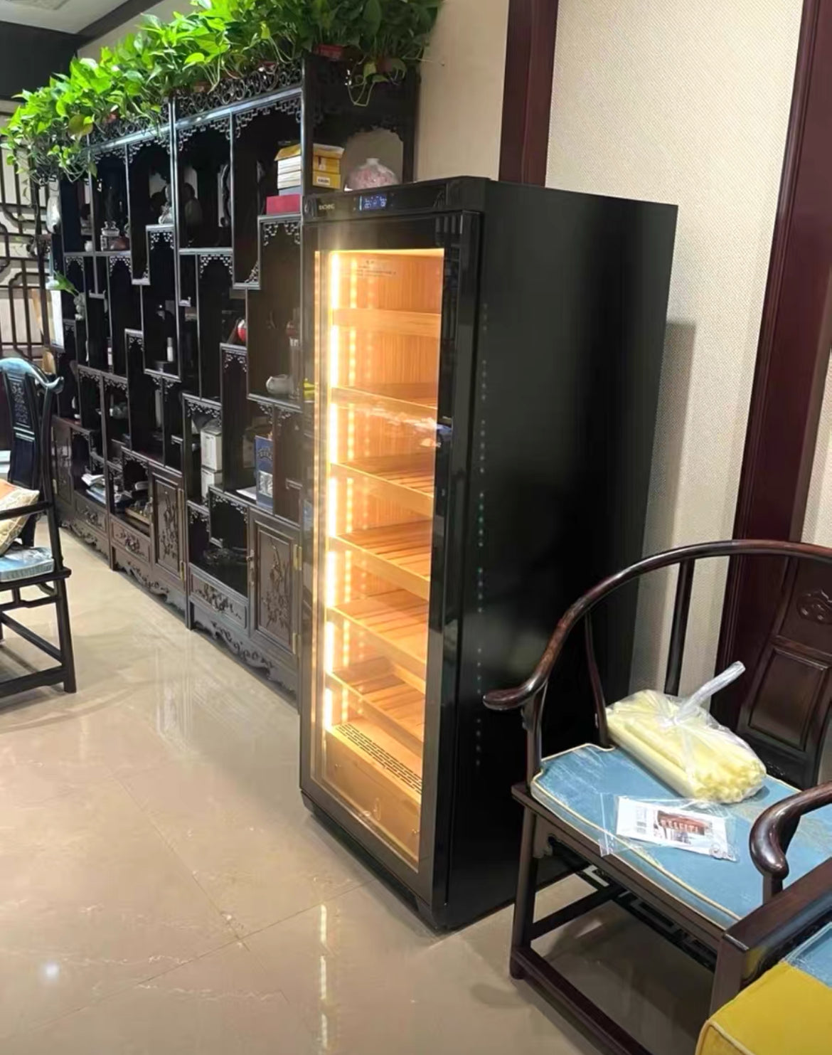 Raching C330A Black Electric Cigar Humidor Hold 1500ct Cigars Capacity Constant Controlling Humidity and Temperature