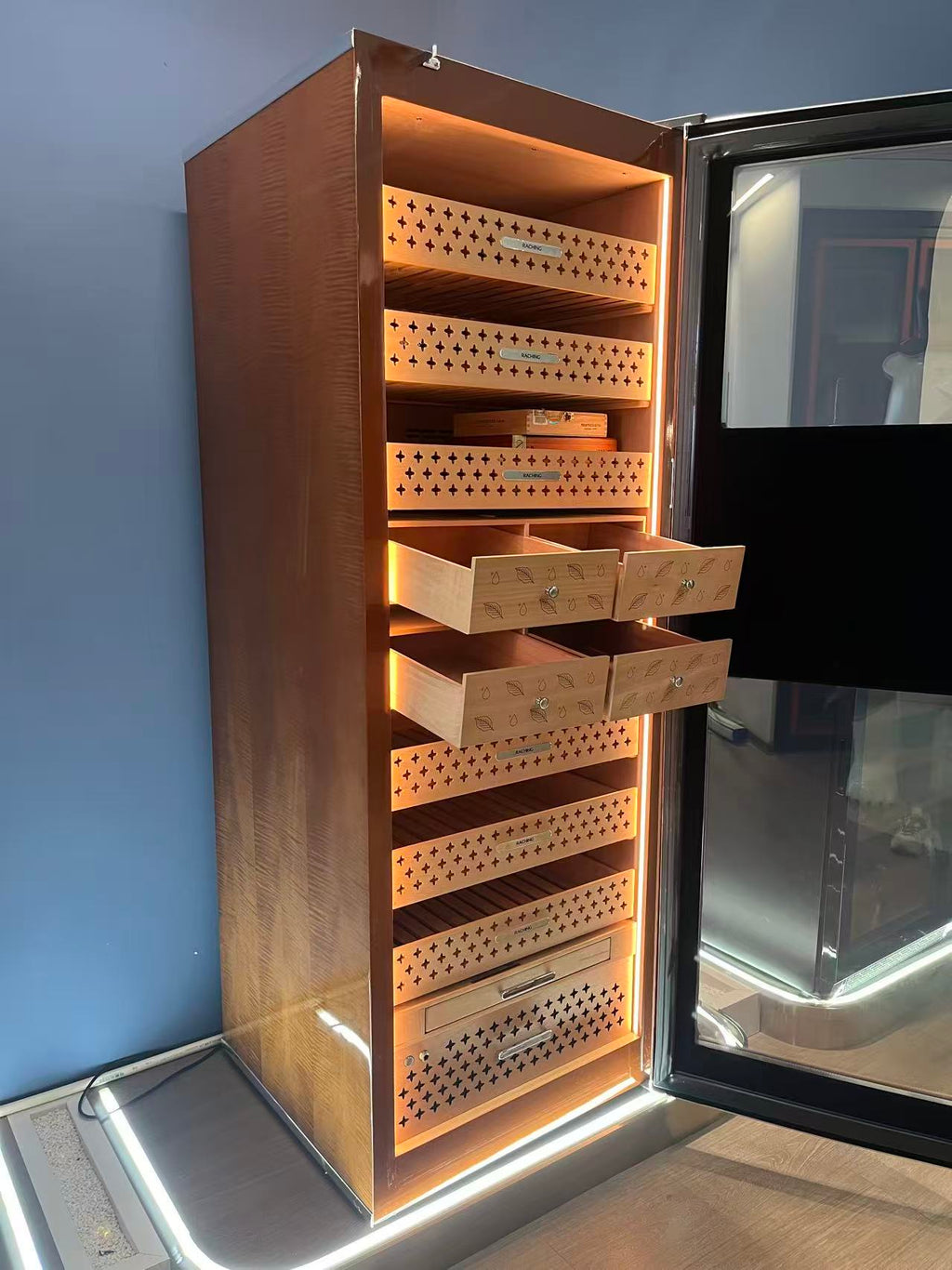 High-end Newest Raching RR980 Electric Cigar Humidor Hold 3000CT Cigars