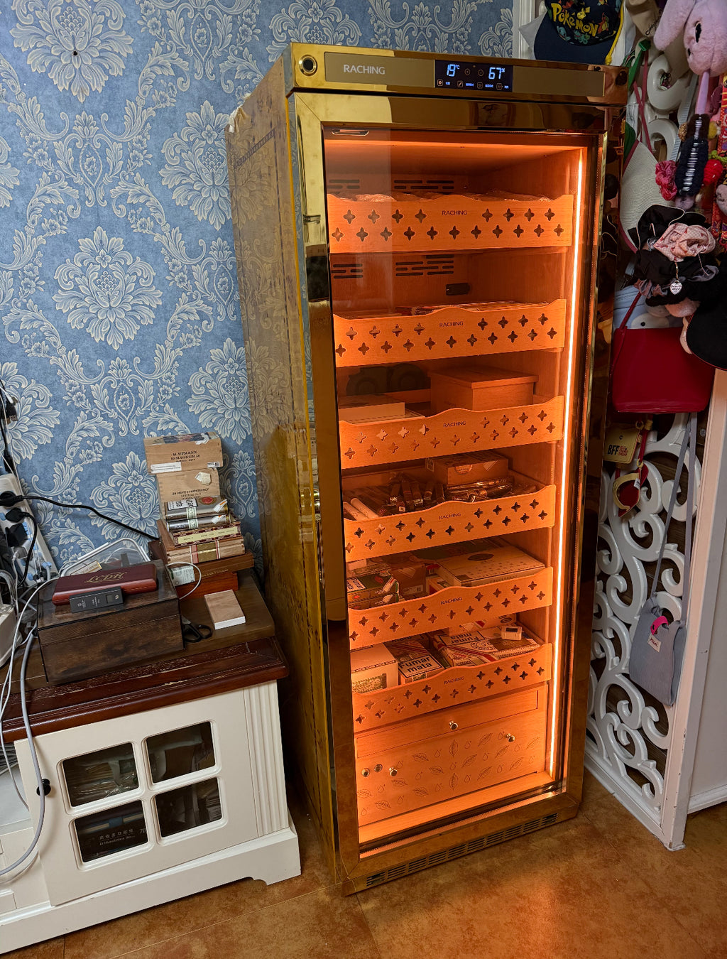 Raching MON2800A Gold Electric Cigar Humidor Hold 1500ct Cigars Precise Controlling For Aging