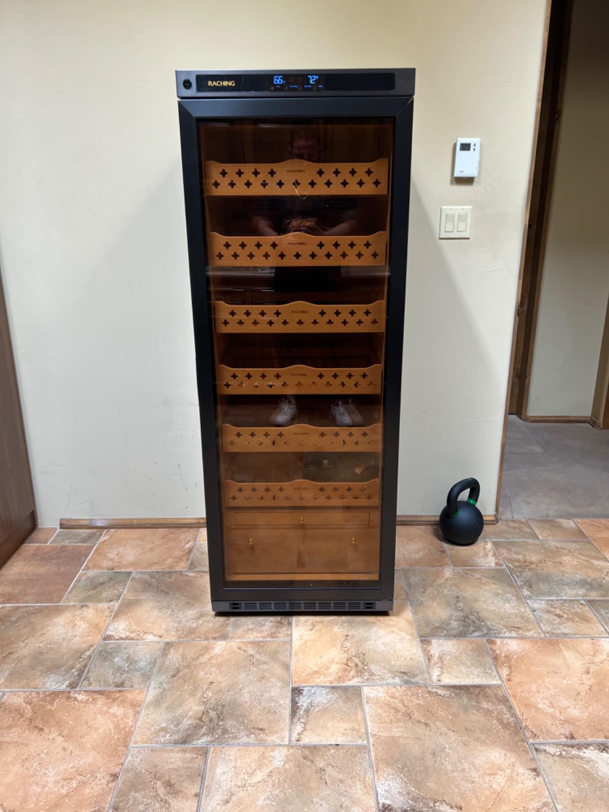 Raching MON2800A Black/Gold Electric Cigar Humidor (Hold 1500 Cigars) For Cigar Shop/Lounge/Household