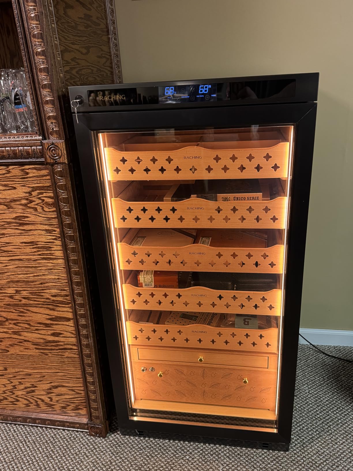 Hot Selling Raching MON1800A Black Electric Cigar Humidor Hold 1200ct Cigars